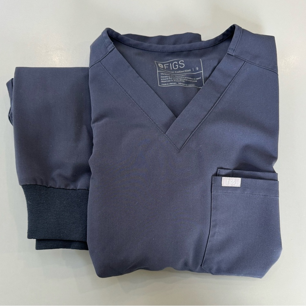 Mens Figs Night Sky Scrub Set